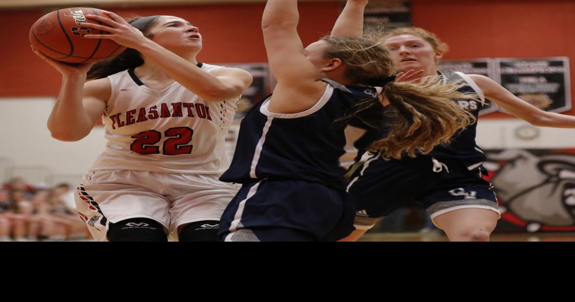 Hub Territory Female Athlete of the Year Pleasanton junior Belle Paitz instrumental in Bulldogs