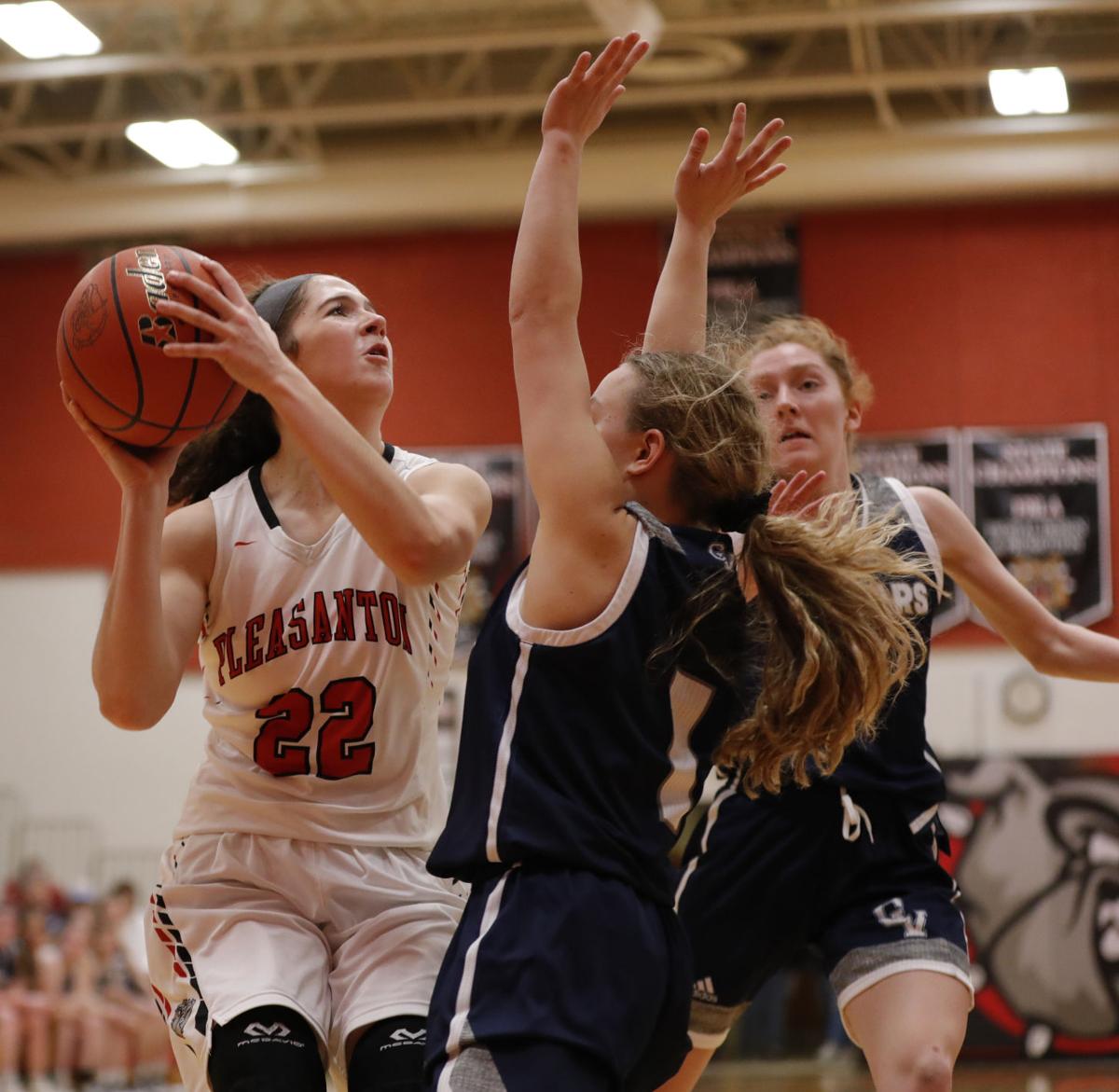 Hub Territory Female Athlete of the Year Pleasanton junior Belle Paitz instrumental in Bulldogs