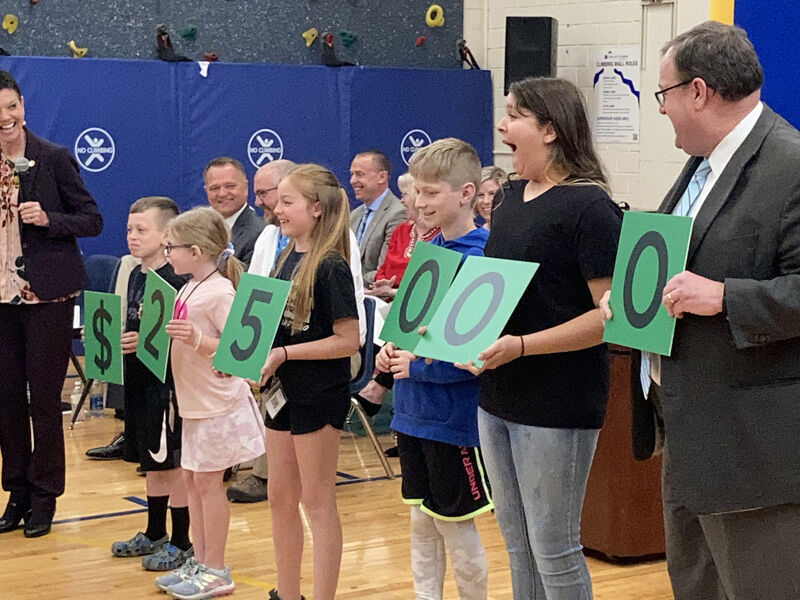 Kearney elementary teacher wins national Milken Educator Award