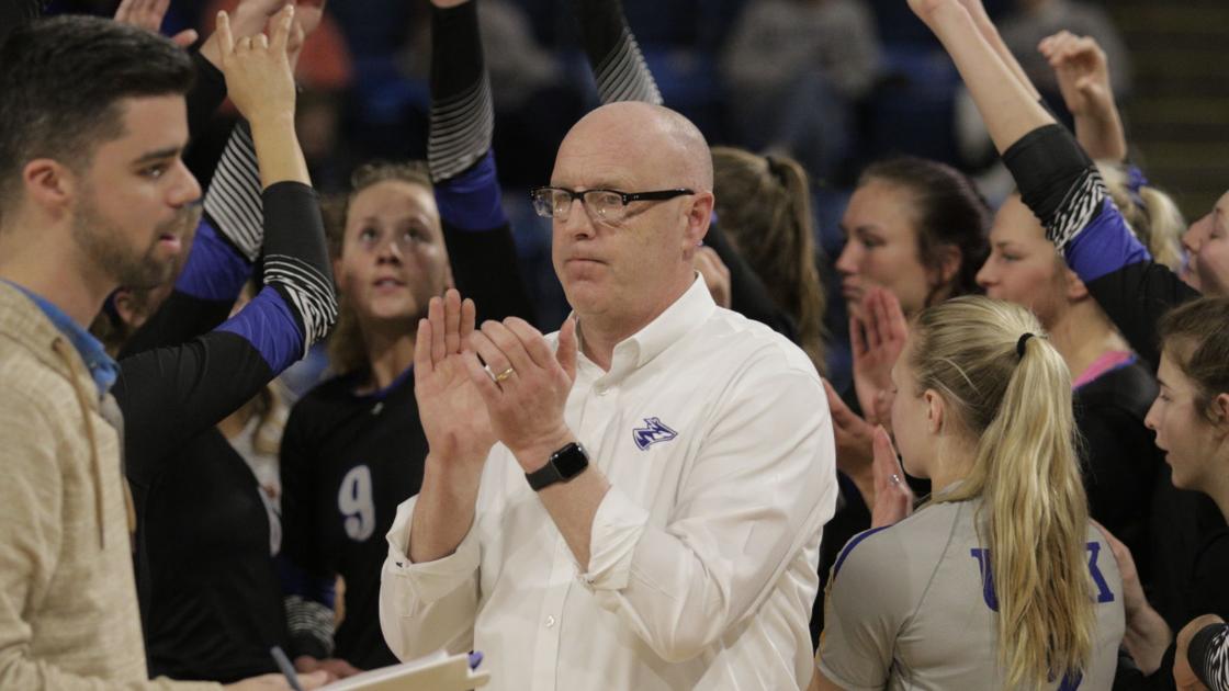 Lopers advance to conference championship game