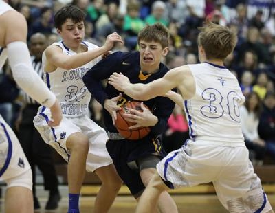 Elm Creek Knocks Off Three Time Defending State Champion Lourdes