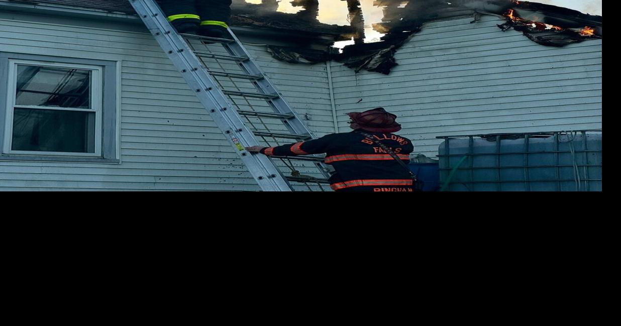 Fire destroys garage, damages home