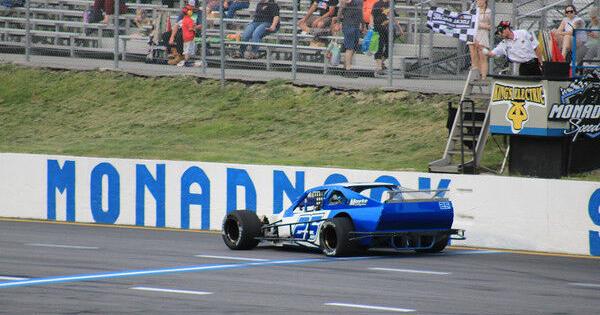 Robie wins rain-shortened $5K Winchester 101