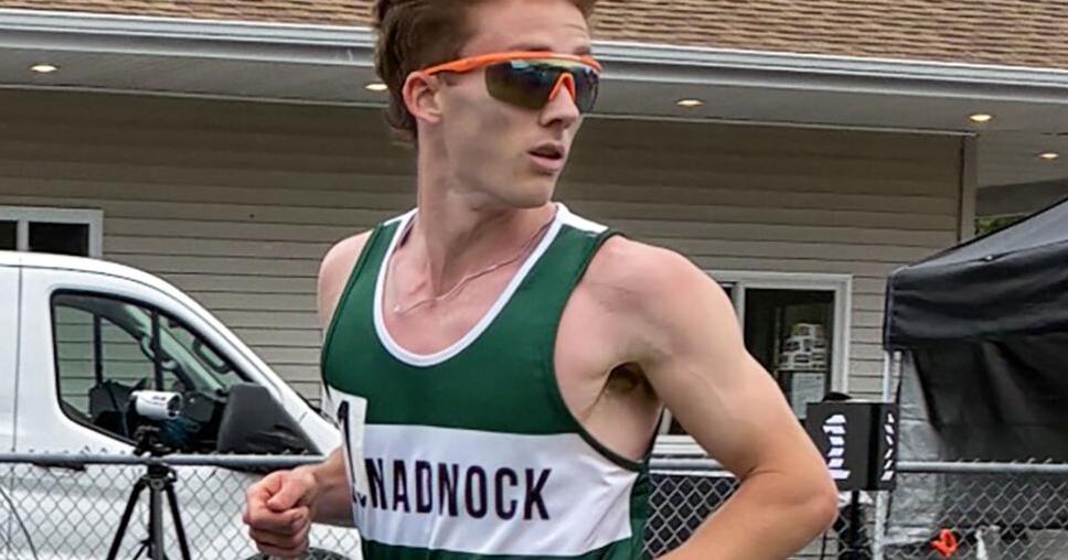 Track and Field: Joslyn breaks D-III record at state meet