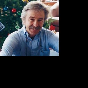 Robert E. Ritz | Obituaries | keenesentinel.com