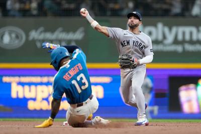 Yankees shortstop Caballero sidelined with finger injury, hopes to avoid  injured list | Winnipeg | kenoraminerandnews.com