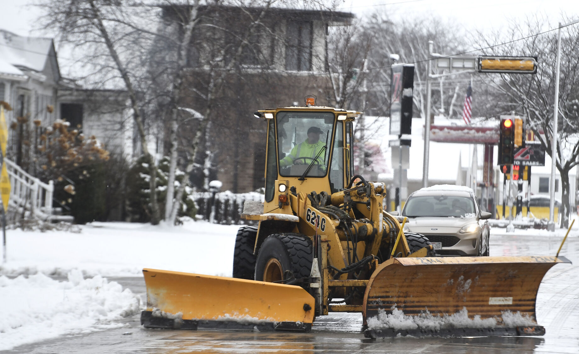 Kenosha winter wonderland a little late, snowfall Tuesday