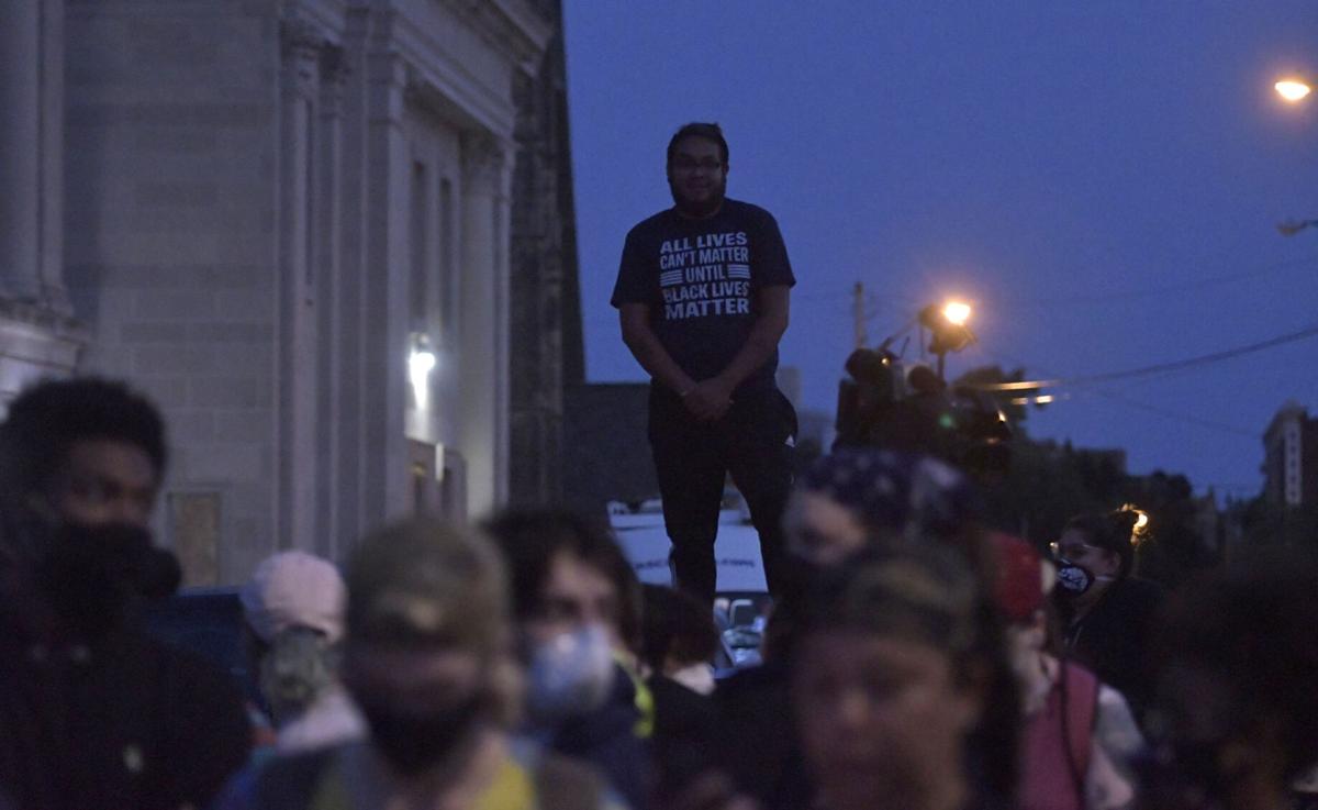 CIVIL UNREST AFTER OFFICER SHOOTING - TUESDAY