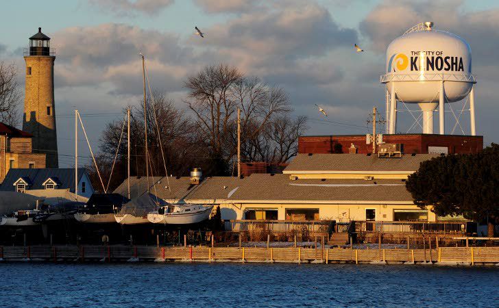 kenosha yacht club bar and grille reviews