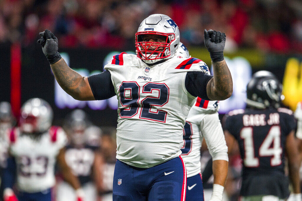 CINCINNATI, OH - DECEMBER 12: Cincinnati Bengals defensive end B.J. Hill  (92) before the game against the San Francisco 49ers and the Cincinnati  Bengals on December 12, 2021, at Paul Brown Stadium