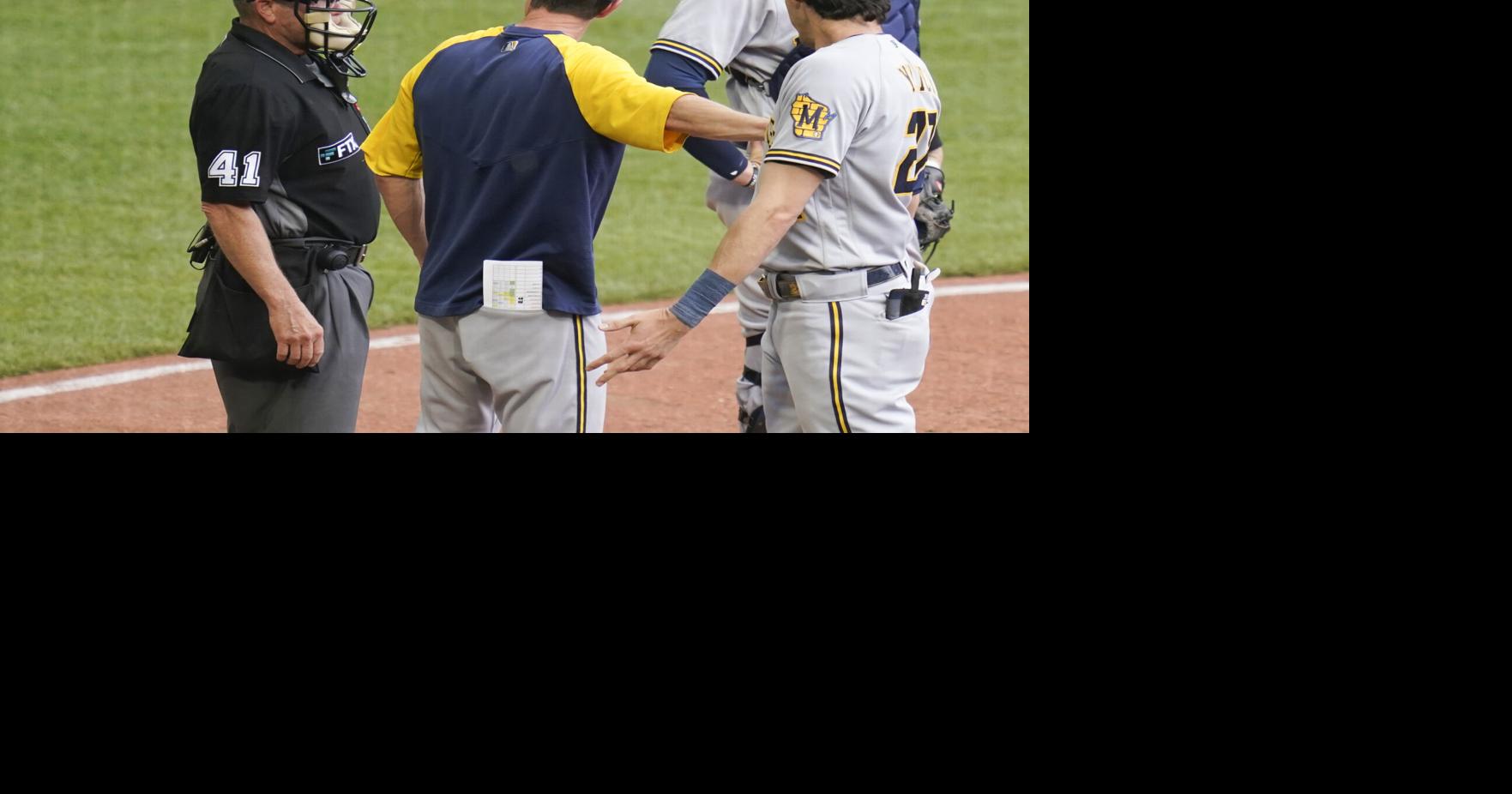 Brewers' Willy Adames exits game, hospitalized after being hit by