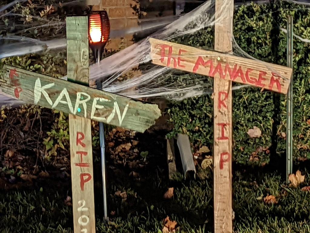 Kenosha Halloween display goes high-tech