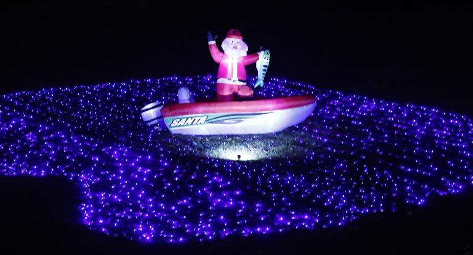 Holiday magic on display at municipal golf course in Kenosha Holiday magic on display at municipal golf course in Kenosha