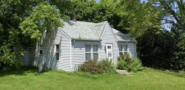 2 Bedroom Home in Mount Pleasant - $88,750