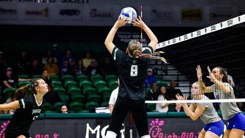 Parkside Falls in Five-Set Battle with No. 17 Grand Valley State