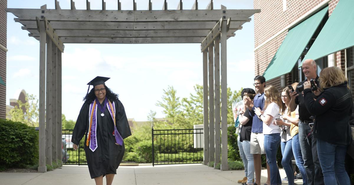 Dry Grad IN PHOTOS: Now this graduation celebration is more like it