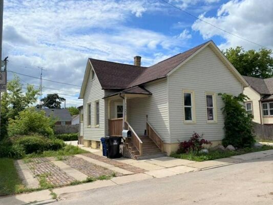 2 Bedroom Home in Racine - $85,000