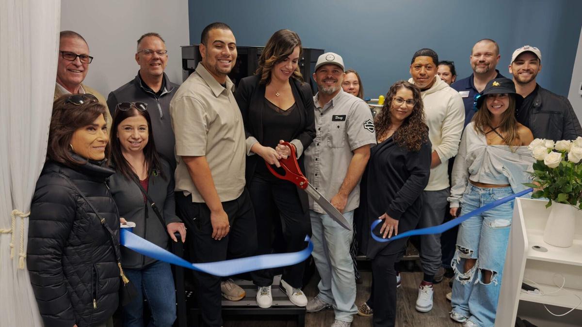 Cryo Lab Ribbon Cutting