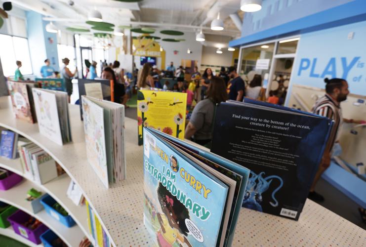 New children&rsquo;s library opens in Kenosha&rsquo;s Uptown