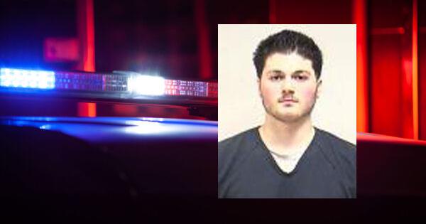 Kenosha man charged with allegedly striking officer