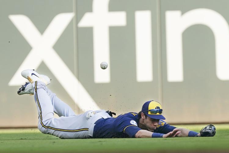 Christian Yelich on board with moving to left field for Milwaukee Brewers