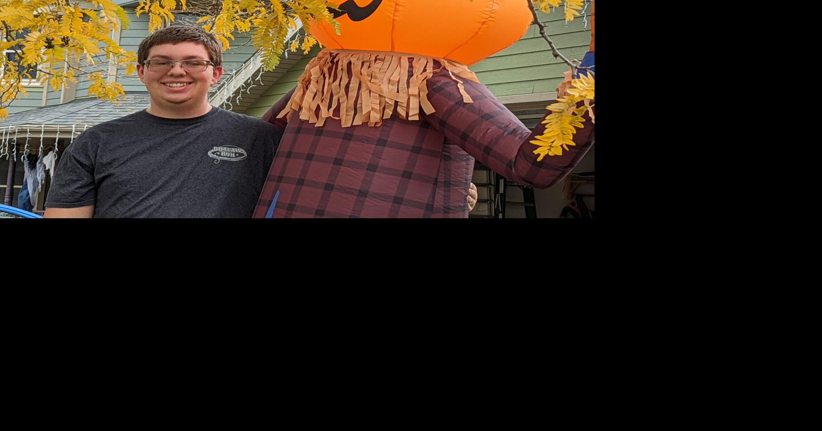 Kenosha Halloween display goes hightech