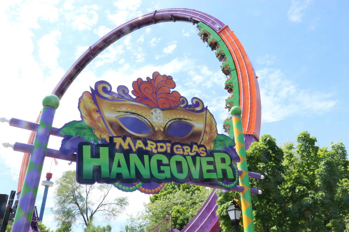 mardi gras six flags great america