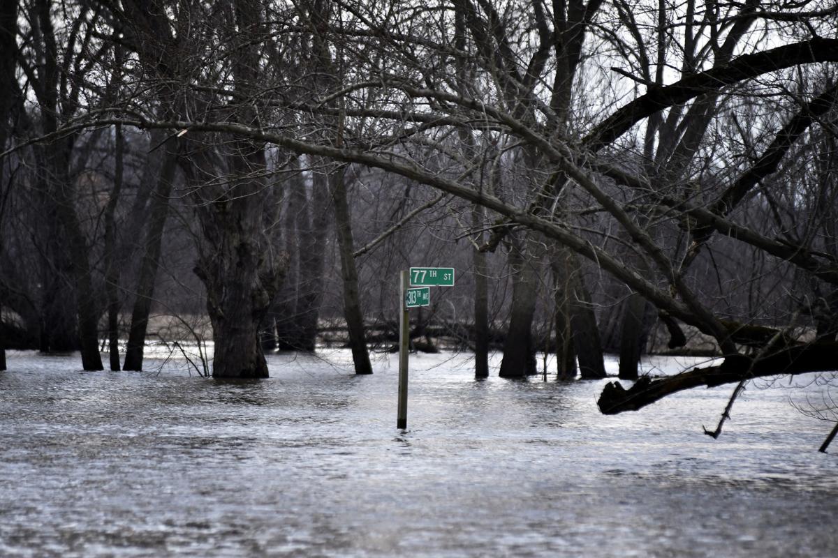 Fox River Expected To Crest By Saturday Afternoon Local News Kenoshanews Com
