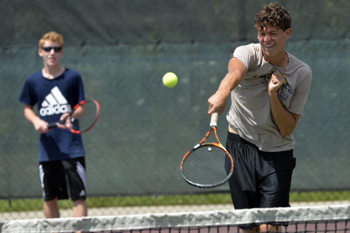 TENNIS RALLY