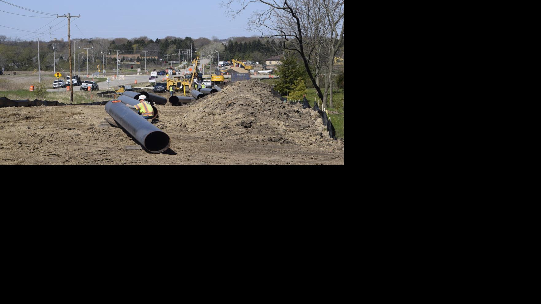 High pressure gas line installation project closes section of Highway