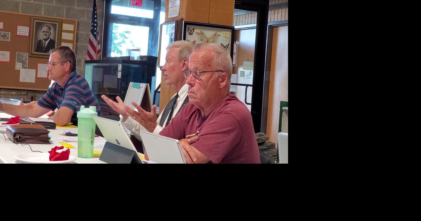 Russell Road, Highway EZ intersection proposed for roundabout