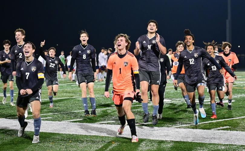 WIAA roundup Shoreland Lutheran kicks way into first sectional final