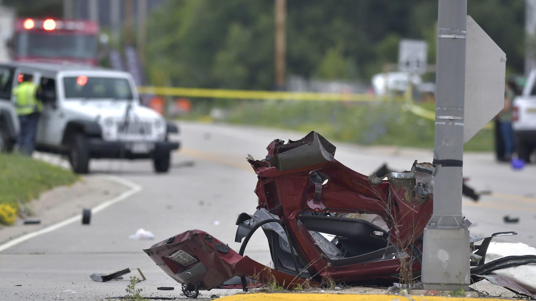 Update Driver Fleeing Traffic Stop Dies After Crashing Into Semi Kenosha News Delivery Truck Local News Kenoshanews Com