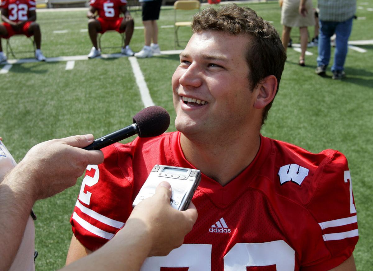 Wisconsin alum Joe Thomas a step closer to Pro Football Hall of Fame