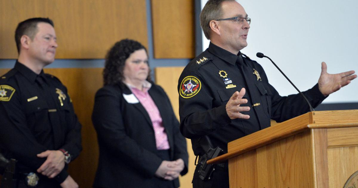 Hundreds gather at Parkside for conference on opioid crisis