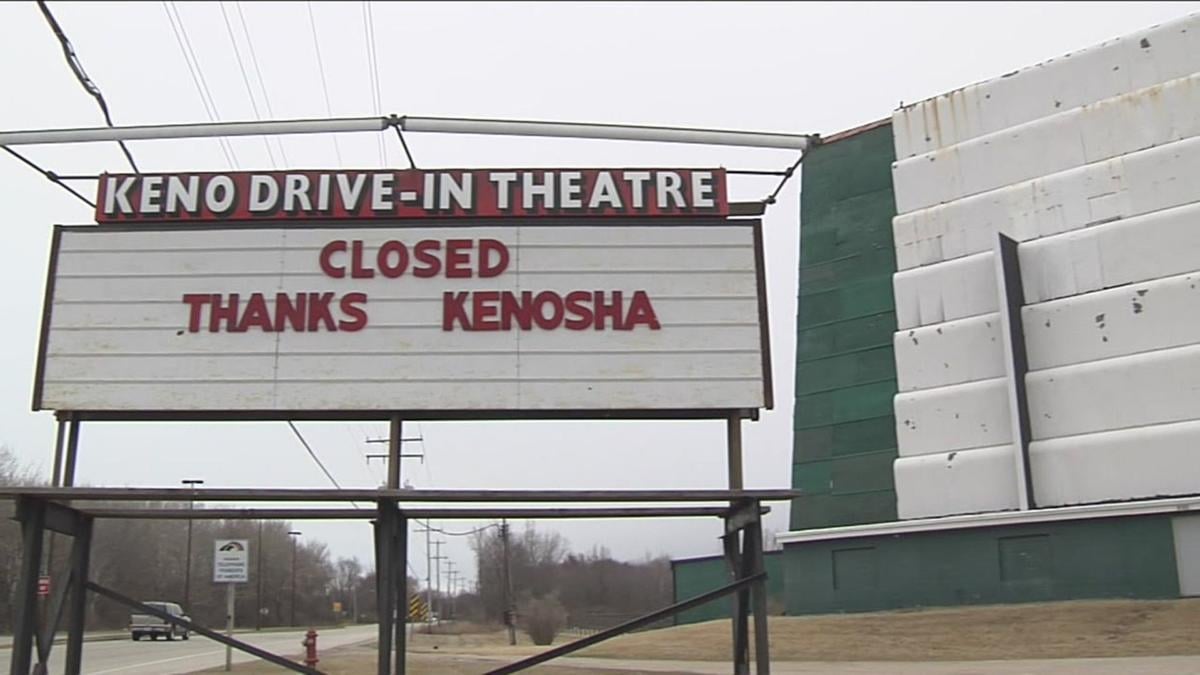 Keno Outdoor theater closed sign