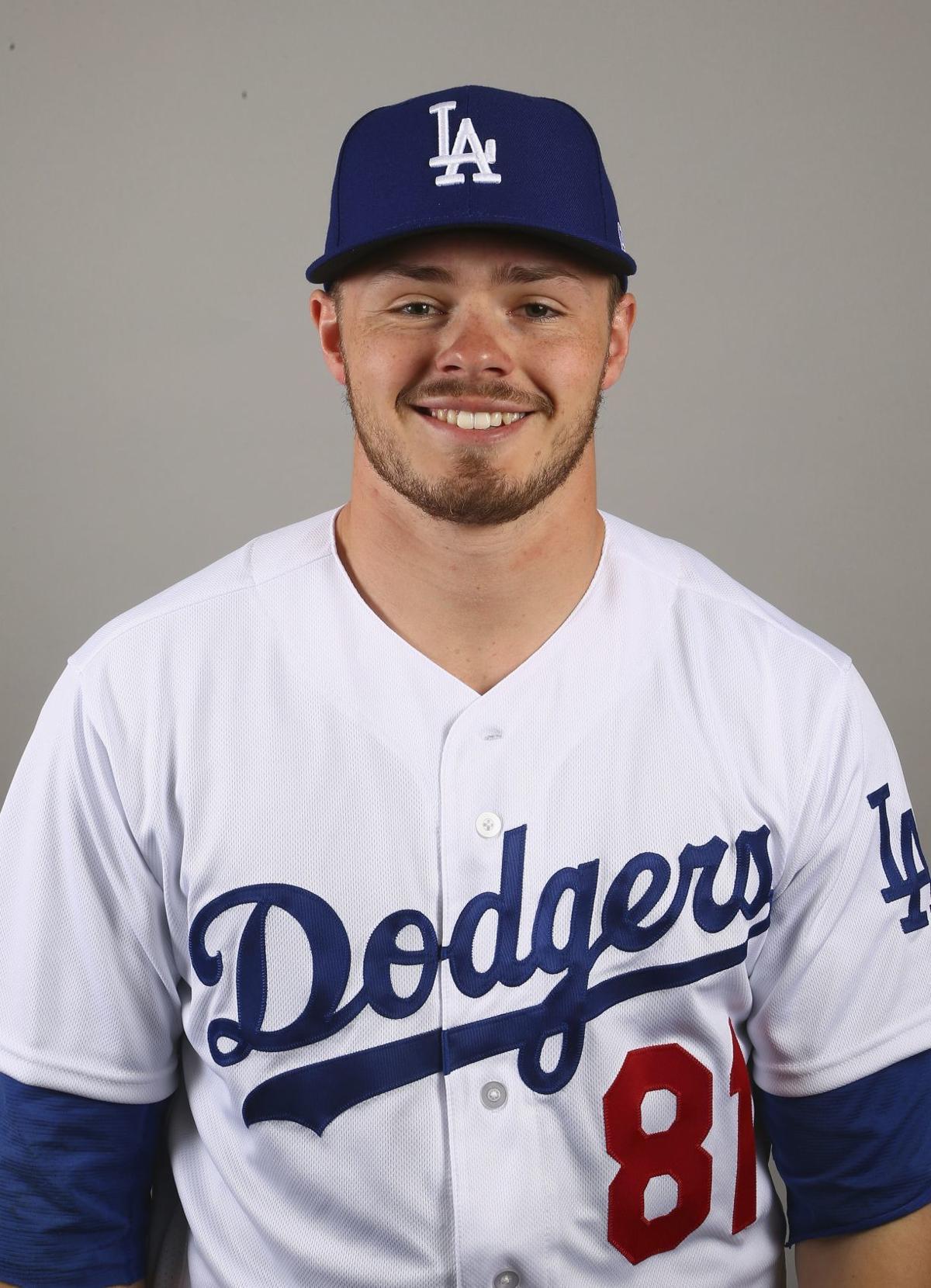 Dodgers news: Gavin Lux playing for family & friends in Wisconsin