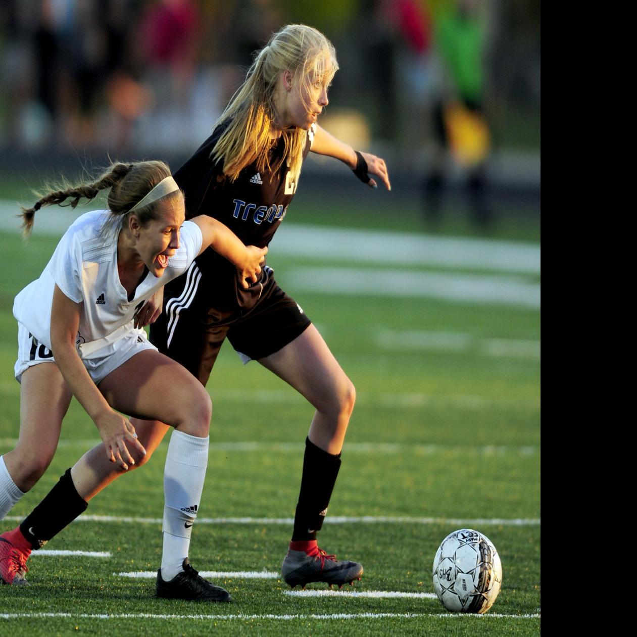 Muskego Knocks Out Tremper Soccer Again Local High School