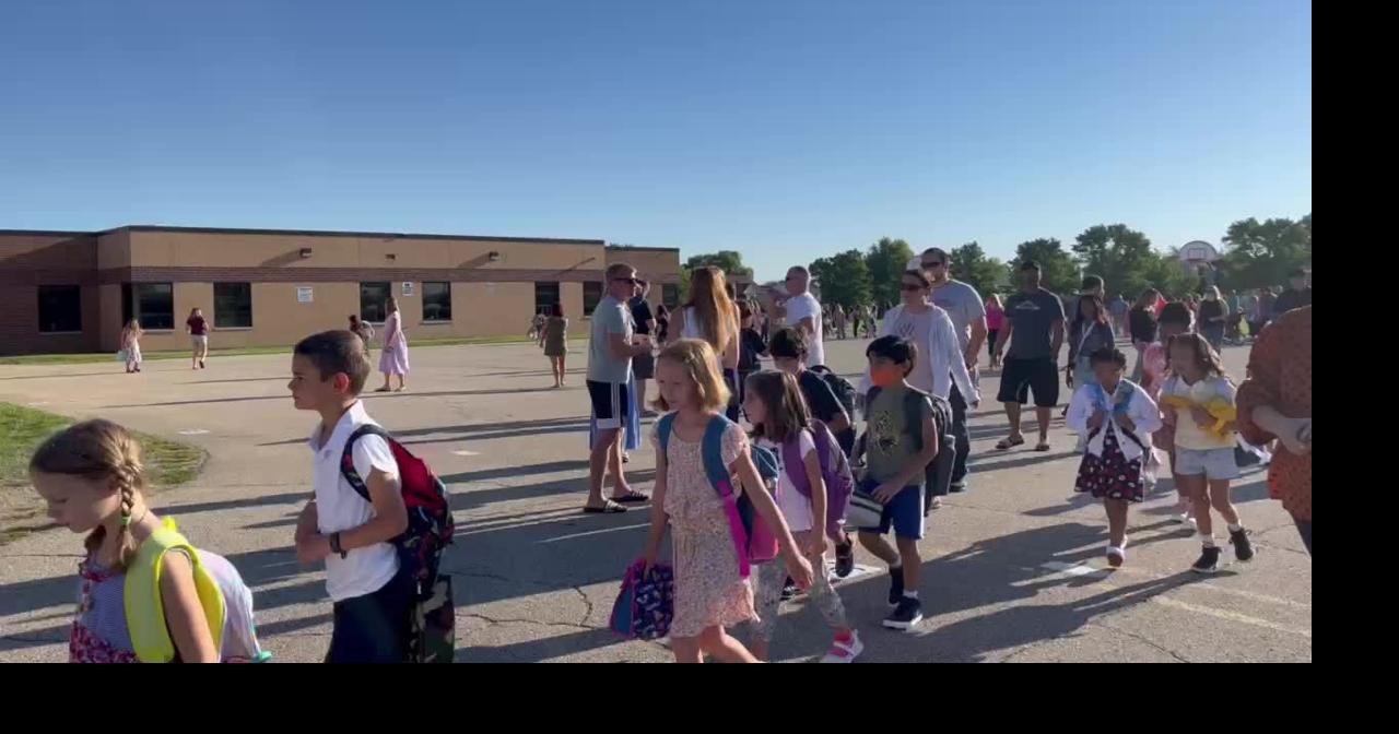 Students return to first day of school at Nash Elementary School