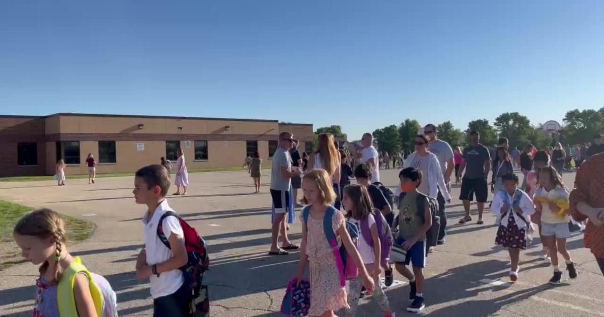 Students return to first day of school at Nash Elementary School