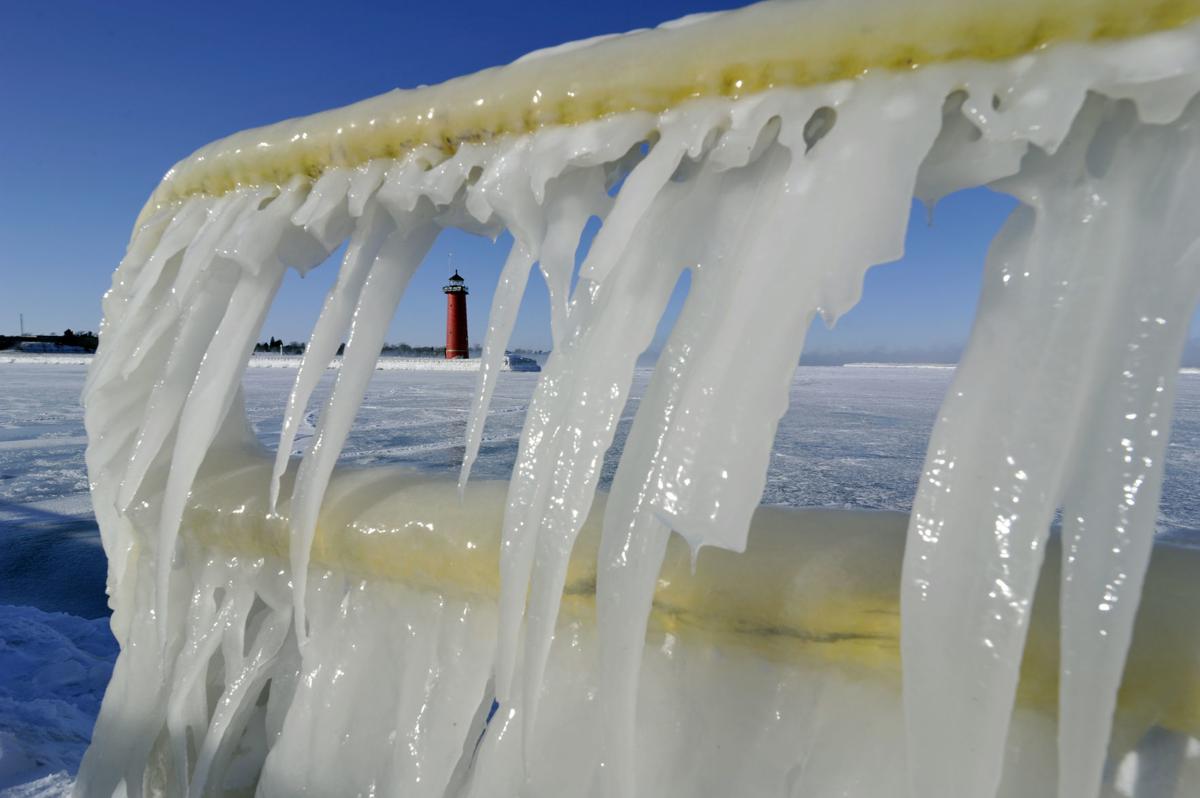 WEATHER FEATURE LAKEFRONT