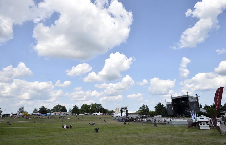 Crowds surge Friday at Country Thunder Wisconsin musical festival