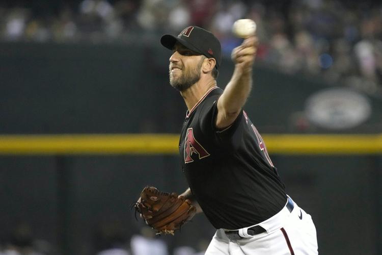 Diamondbacks pounce on Brewers, force Game 5 in NL series