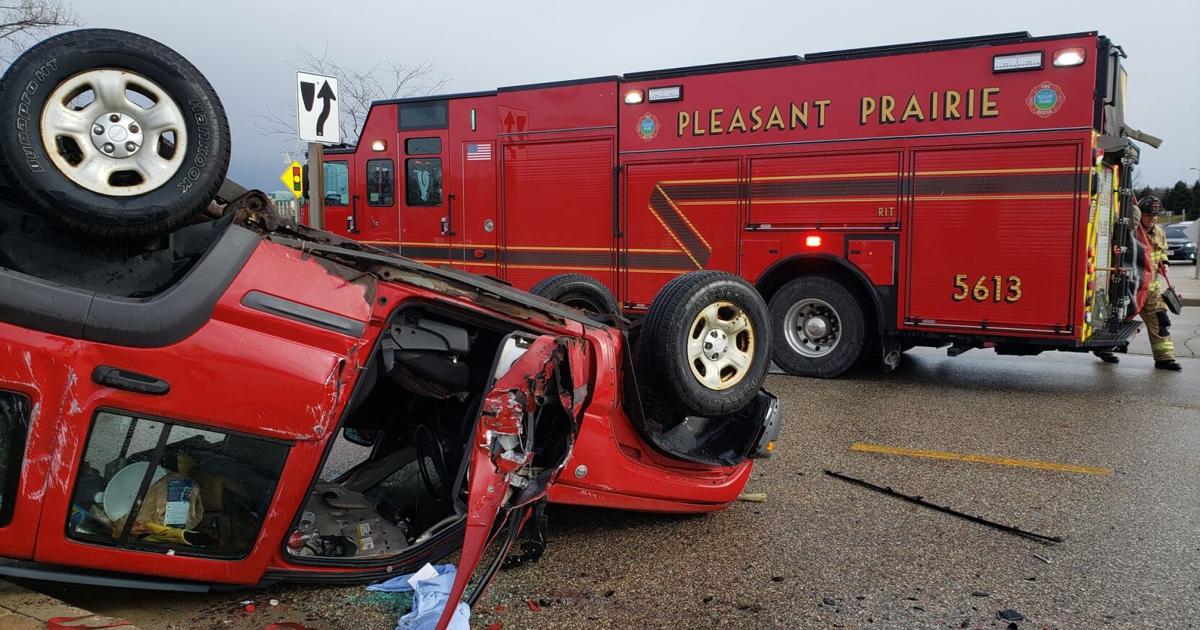 Kenosha man recovering from minor injuries following rollover crash in Pleasant Prairie | Accident-and-incident