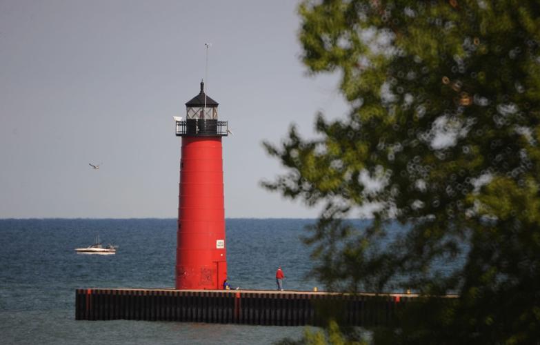 An Sos For Our Great Lakes Lighthouses