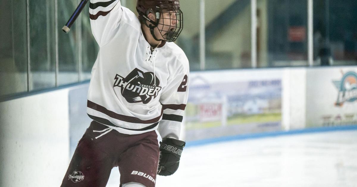 Tyler Rundle High school roundup: Thunder hockey skates to 3-1 start