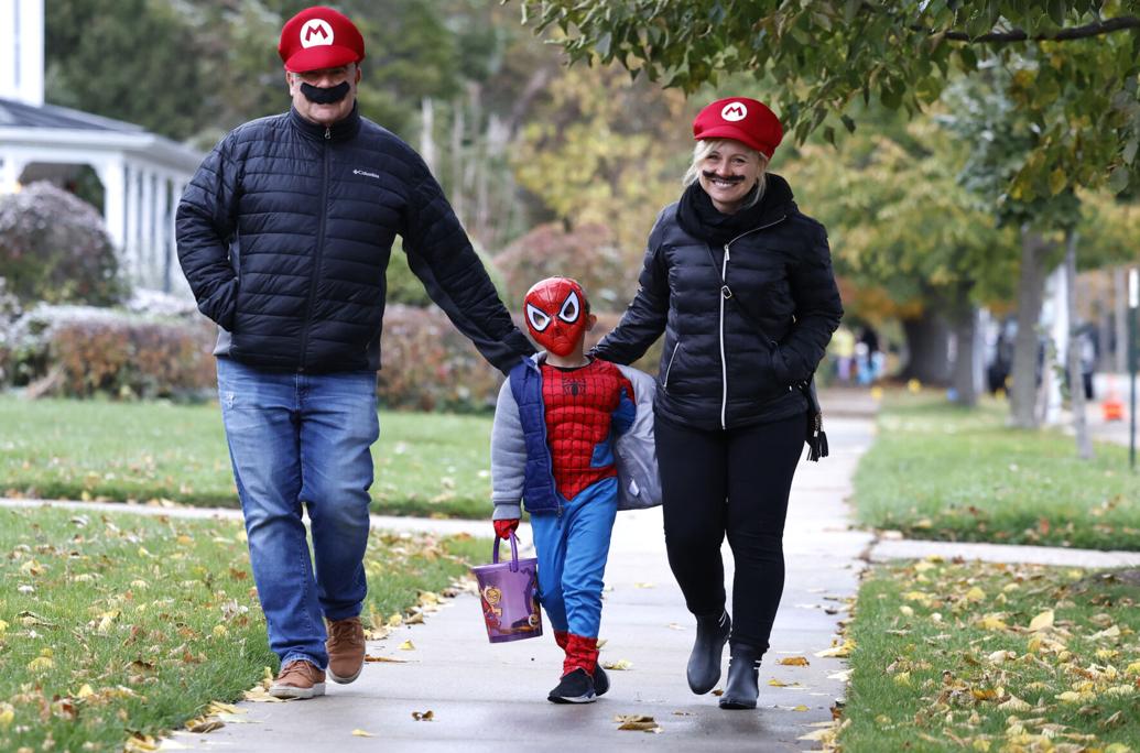 Kenosha sets trickortreating hours for Halloween Day