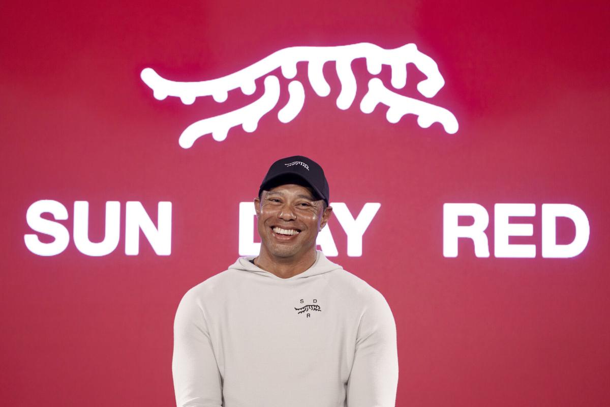Tiger's apparel unveiling draws opinions from fashion world