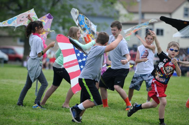 Kenosha kite festival is this weekend