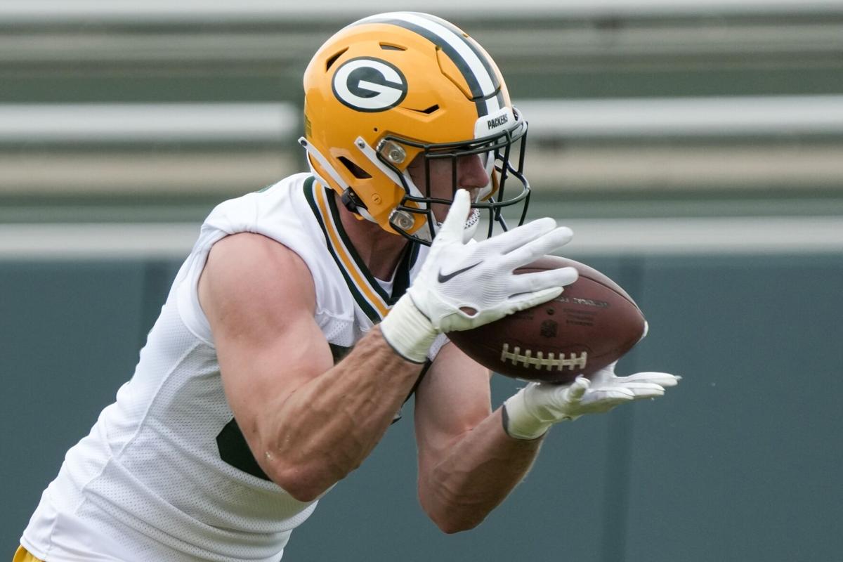 Green Bay Packers surprise three Wisconsin high school football teams with  new helmets - High School Football America